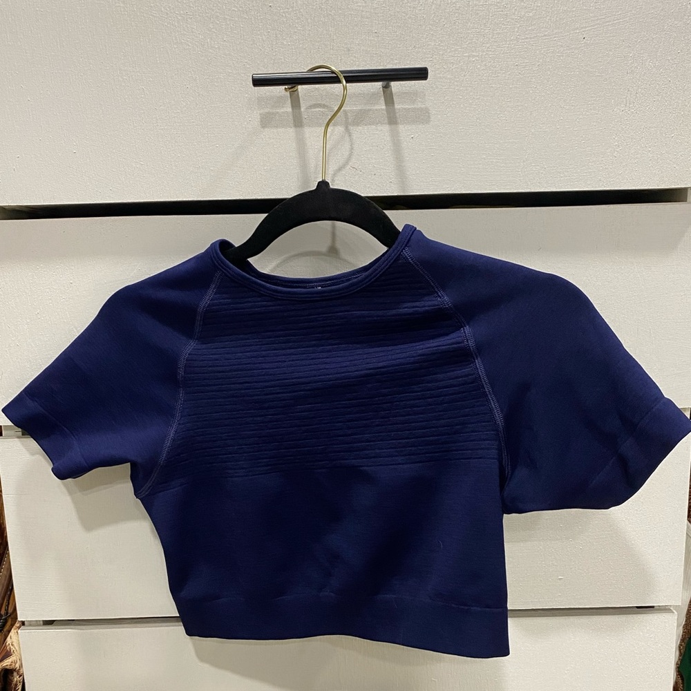 ALPHALETE crop top